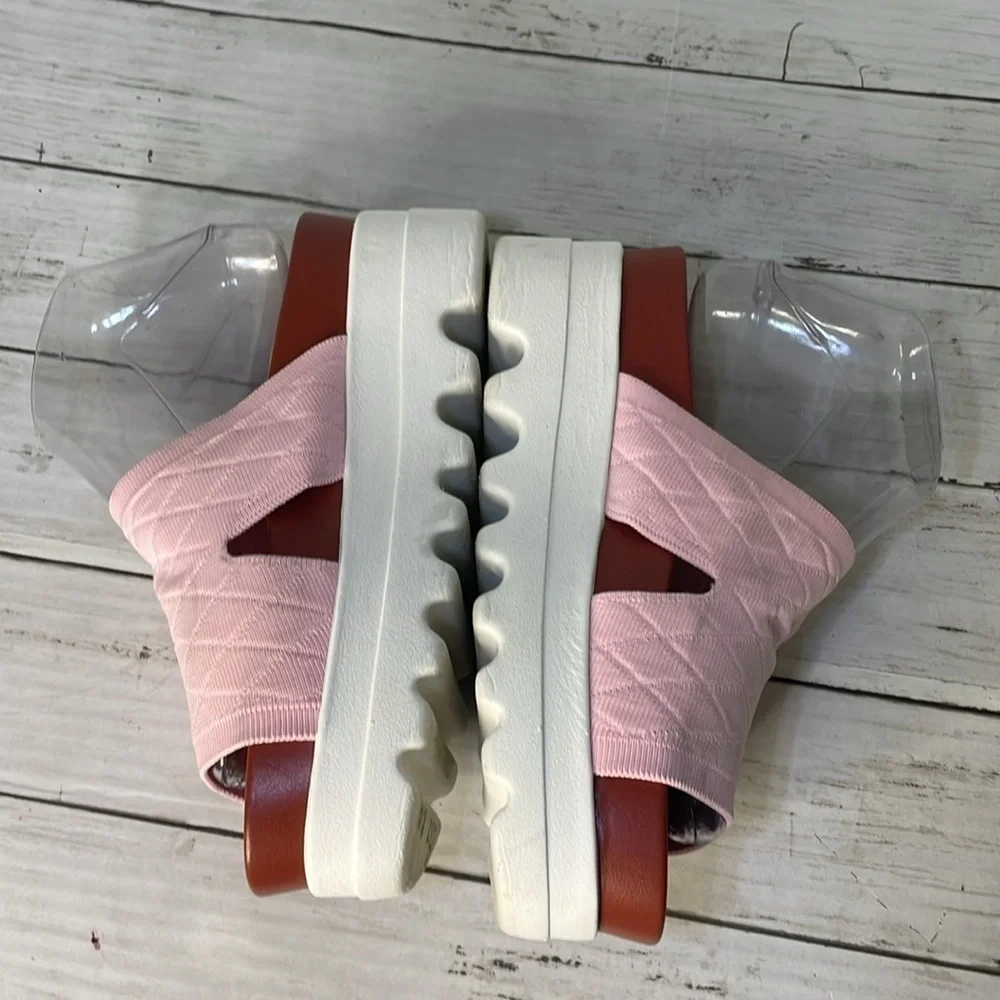 Nurture Roam Willow Knit Flatform Pink Slip-On Sandals.